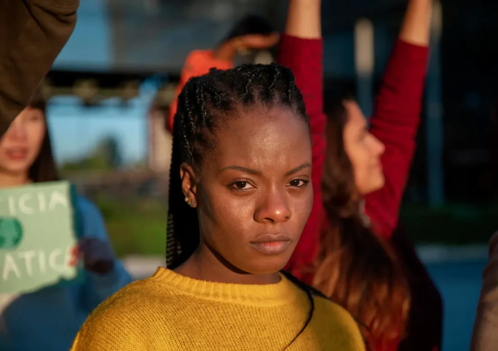 Artigo Científico Os impactos psicossociais do racismo